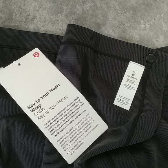 NWT Lululemon Key to Your Heart Wrap Modal - Picture 8 of 9